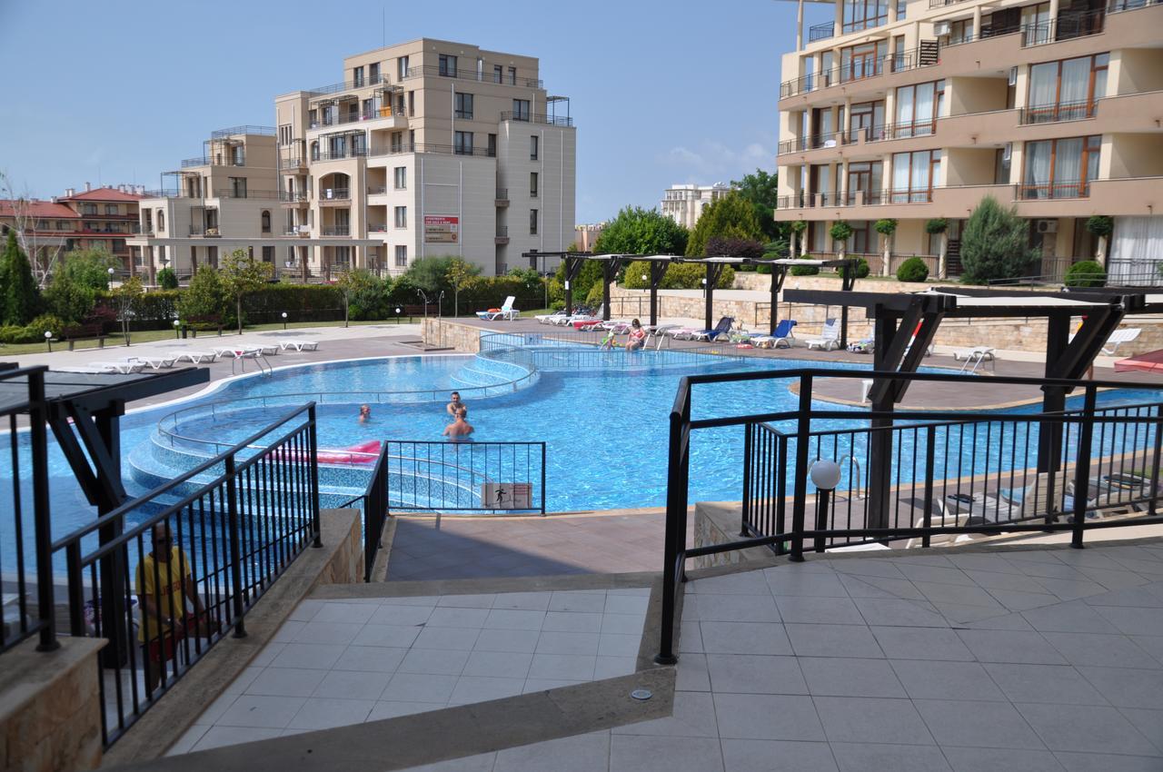 פומורי Luxor Apartments מראה חיצוני תמונה