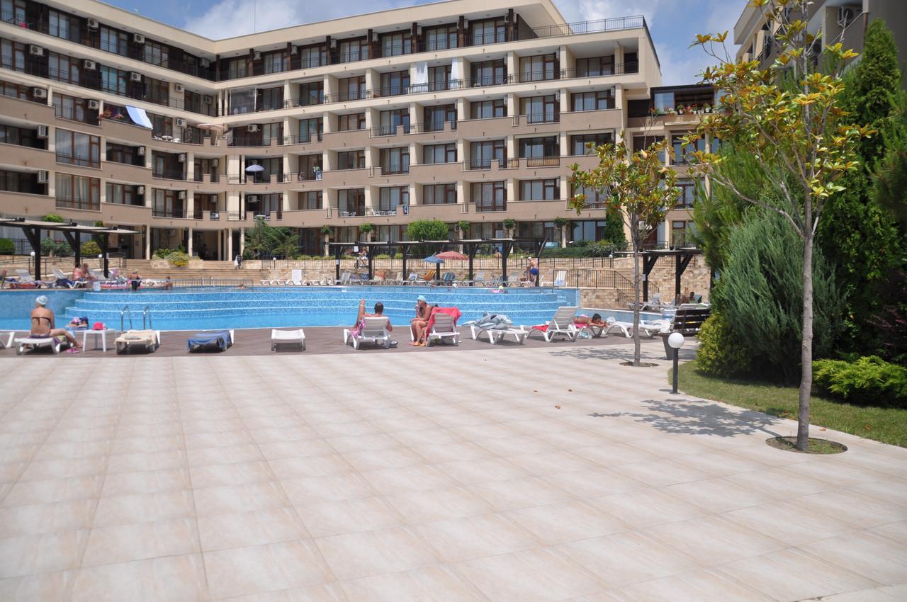 פומורי Luxor Apartments מראה חיצוני תמונה
