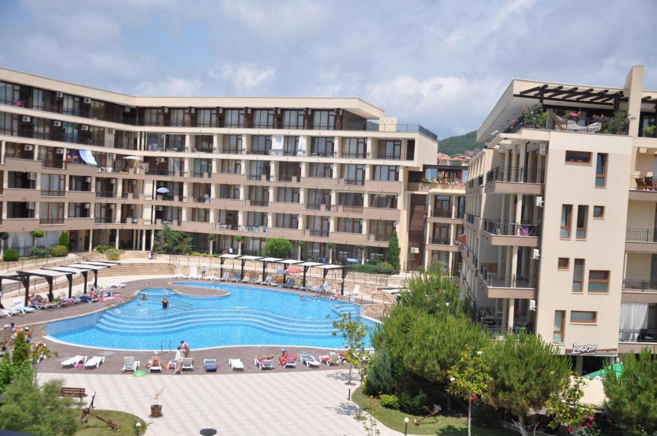 פומורי Luxor Apartments מראה חיצוני תמונה